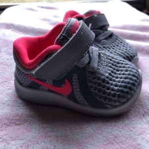 nike revolution 4 infant pink